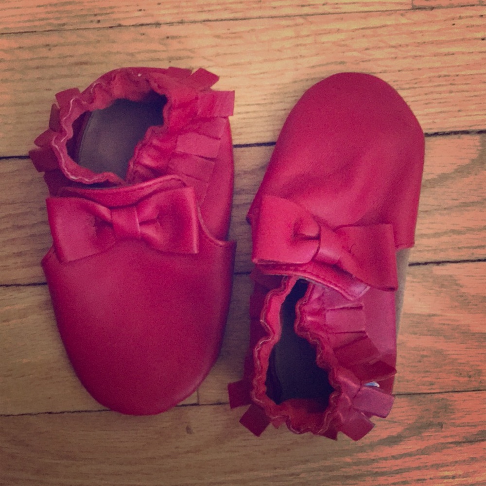 Robeez ruby slippers soft sole NWOT